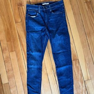 LEVIS SKINNY JEANS